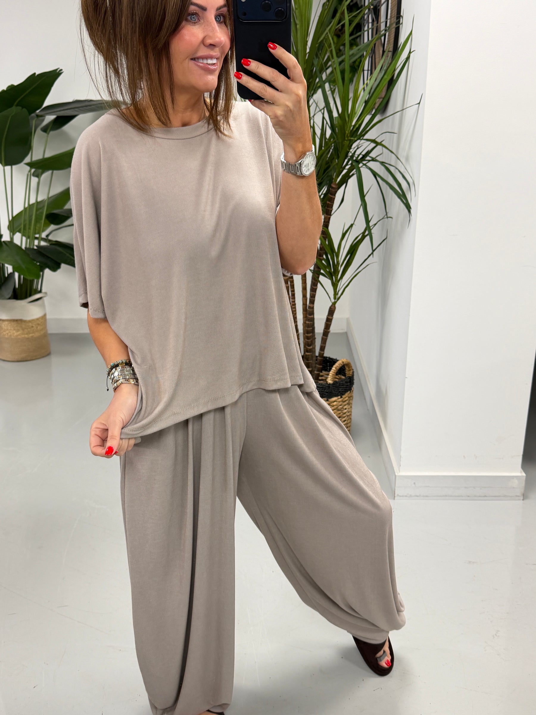 The Weekend Slouch Set - Pebble