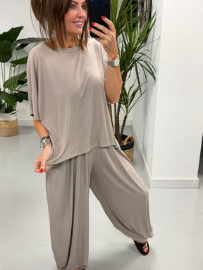 The Weekend Slouch Set - Pebble