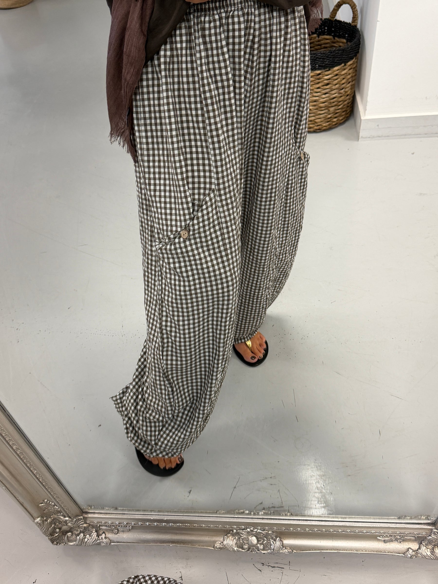 The Gingham Button Barrel Trousers - Chocolate