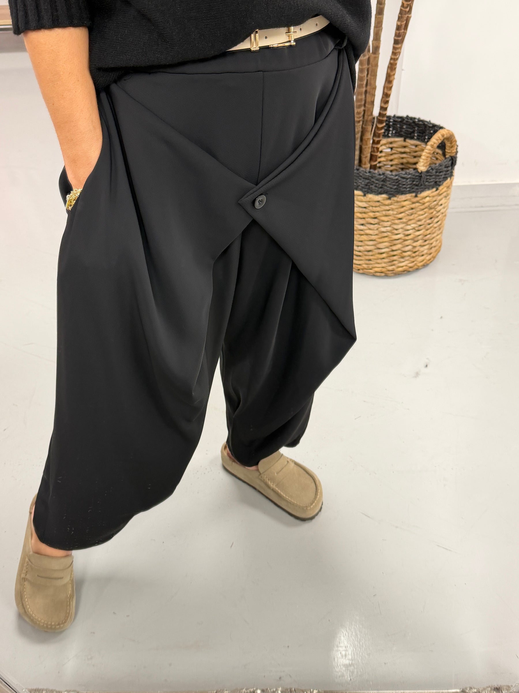Button Wrap Trousers - Black