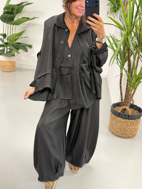 I.D Arizona Quirky Waistcoat - Black