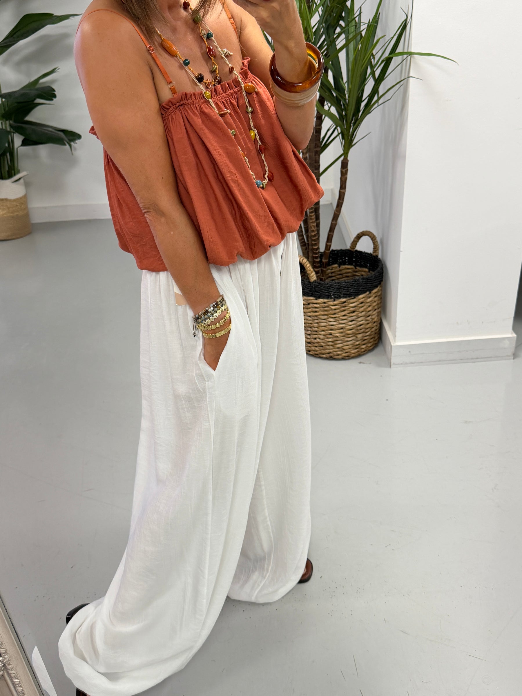 Button Crinkle Balloon Trousers - White