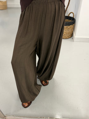 The Balloon Tie Cuff Trousers - Chocolate