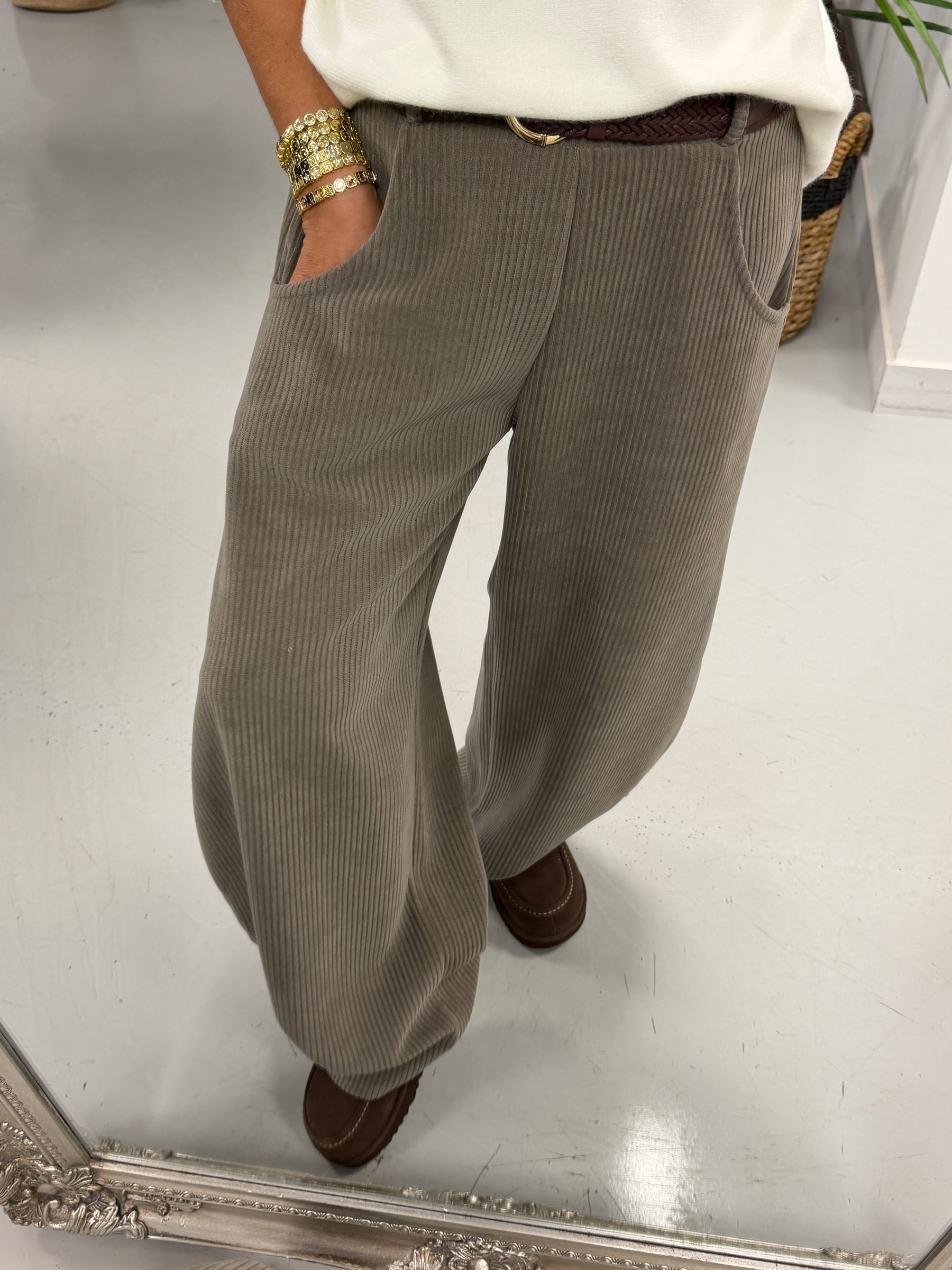 The Cambridge Cord Barrel Trousers - Taupe (Size 10-14)