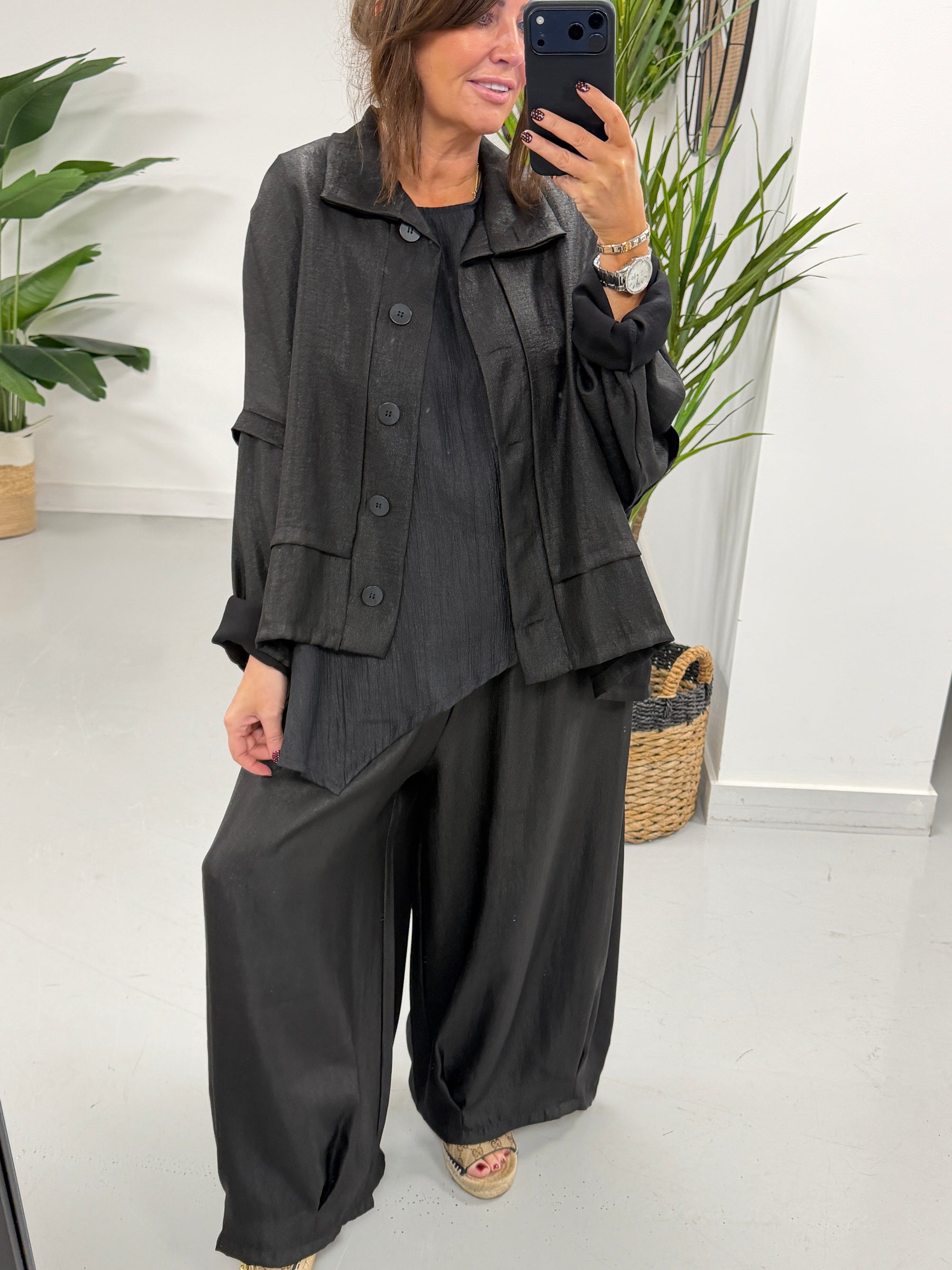 I.D Arizona Tank - Black