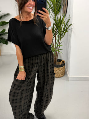 The Plaid Barrel Needlecord Joggers - Chocolate/Black  (Size 12-18)