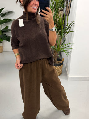 The Cambridge Cord Balloon Trousers - Chocolate (Size 12-16)