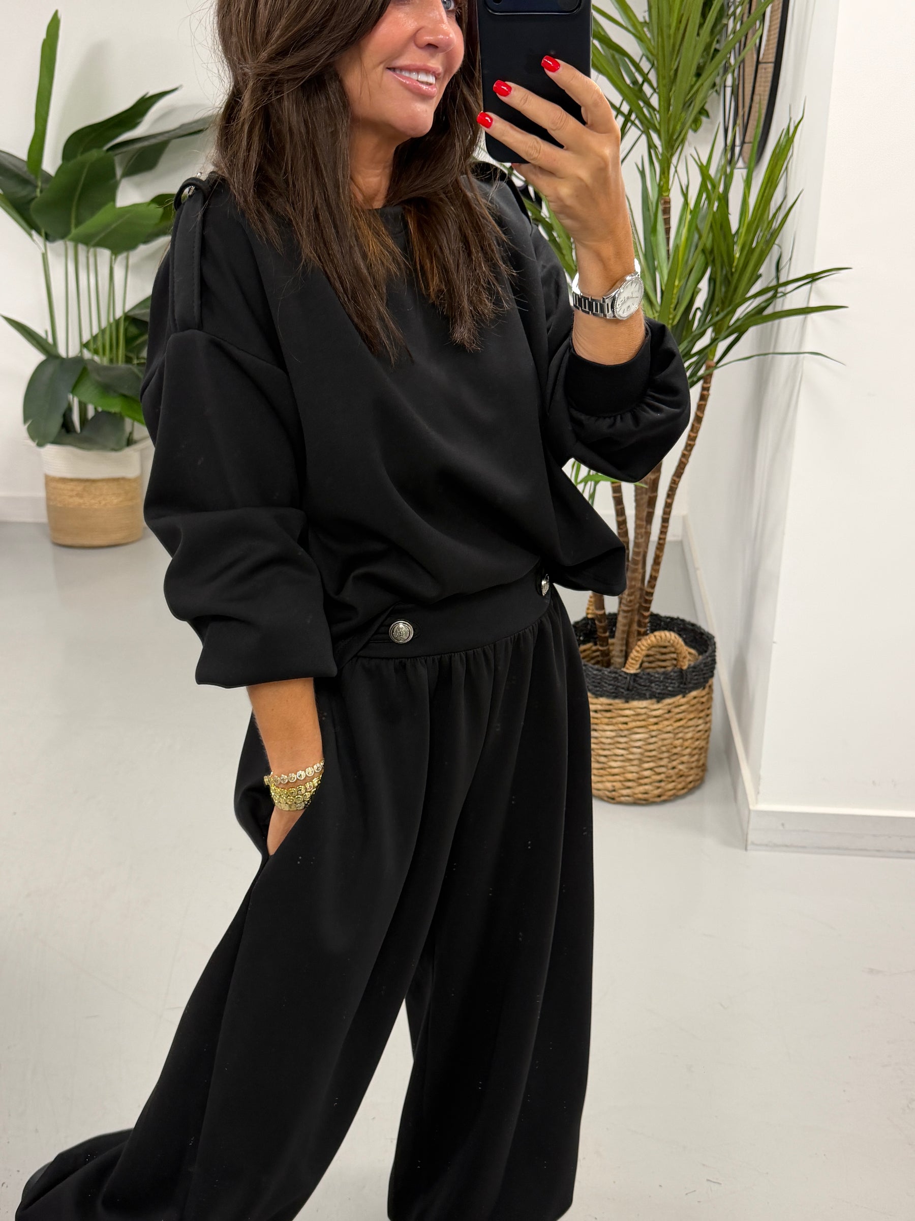 The Soft Touch Military Boxy Sweat - Black
