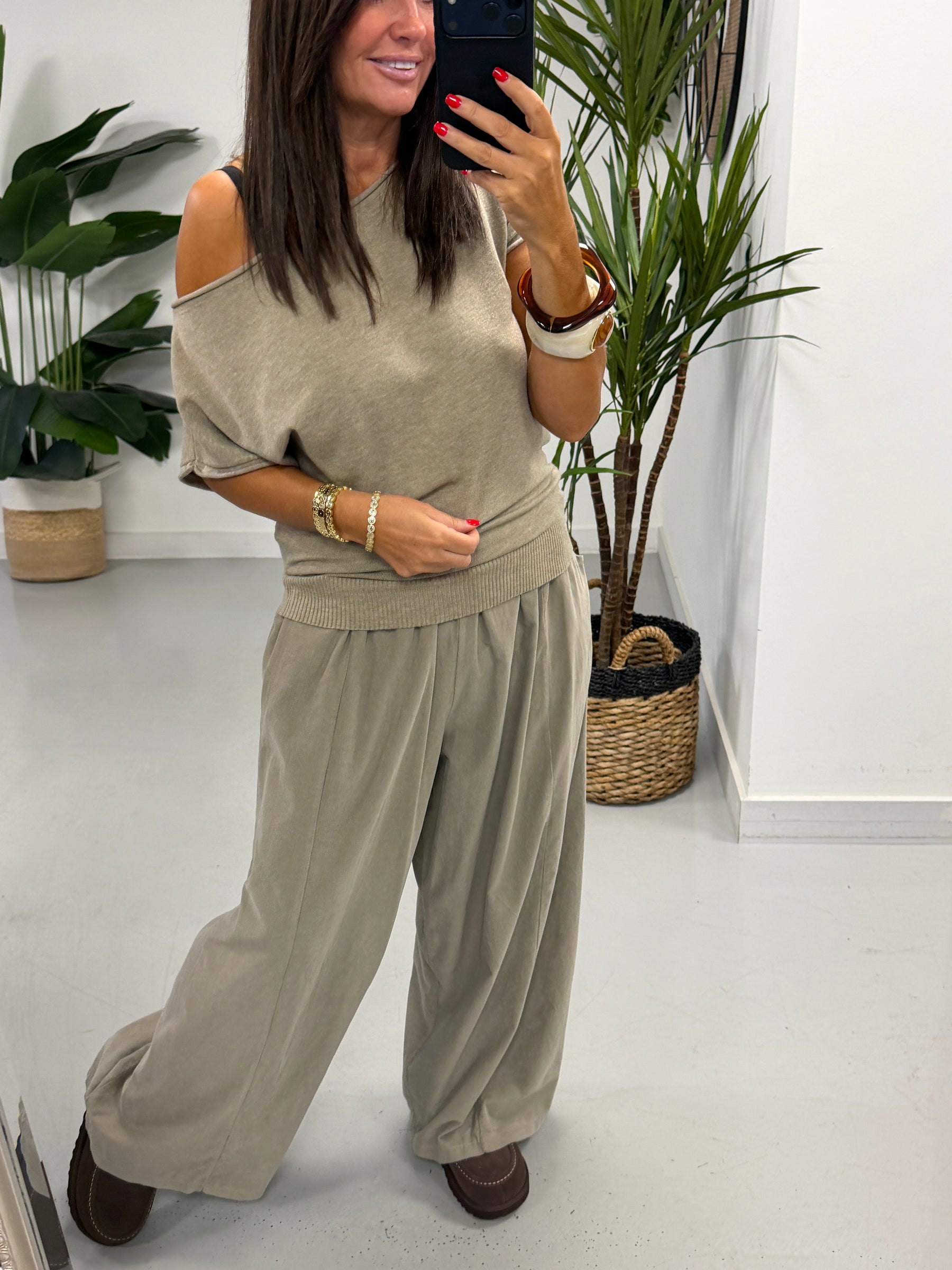 The Balloon Needlecord Trousers - Cream