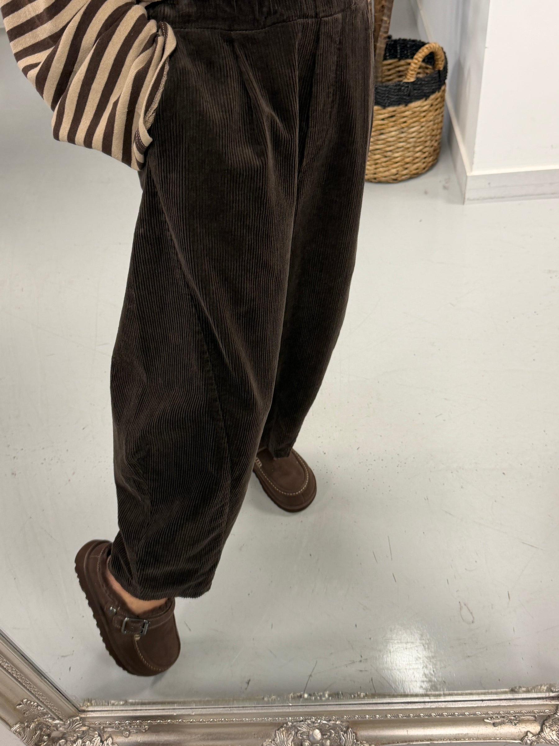 Jumbo Cord Barrel Trousers - Chocolate (Size 10-14)