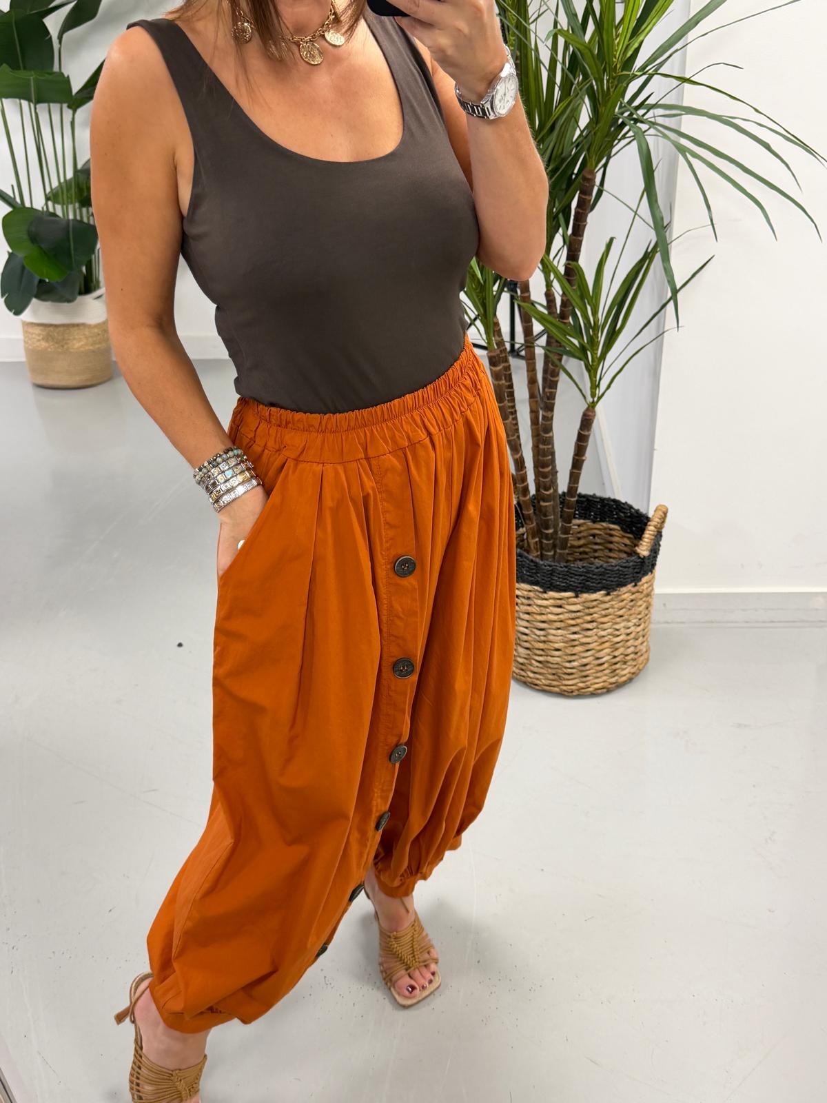The Button Barrel Trouser - Rust