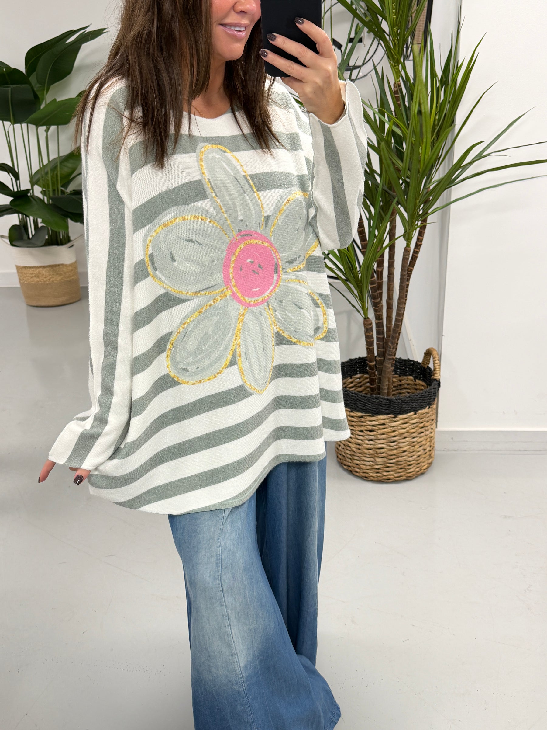 The Daisy/Stripe Soft Knit - Khaki