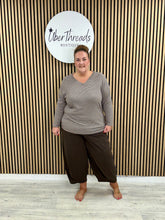 The Stripe Soft Knit (plus) - Taupe