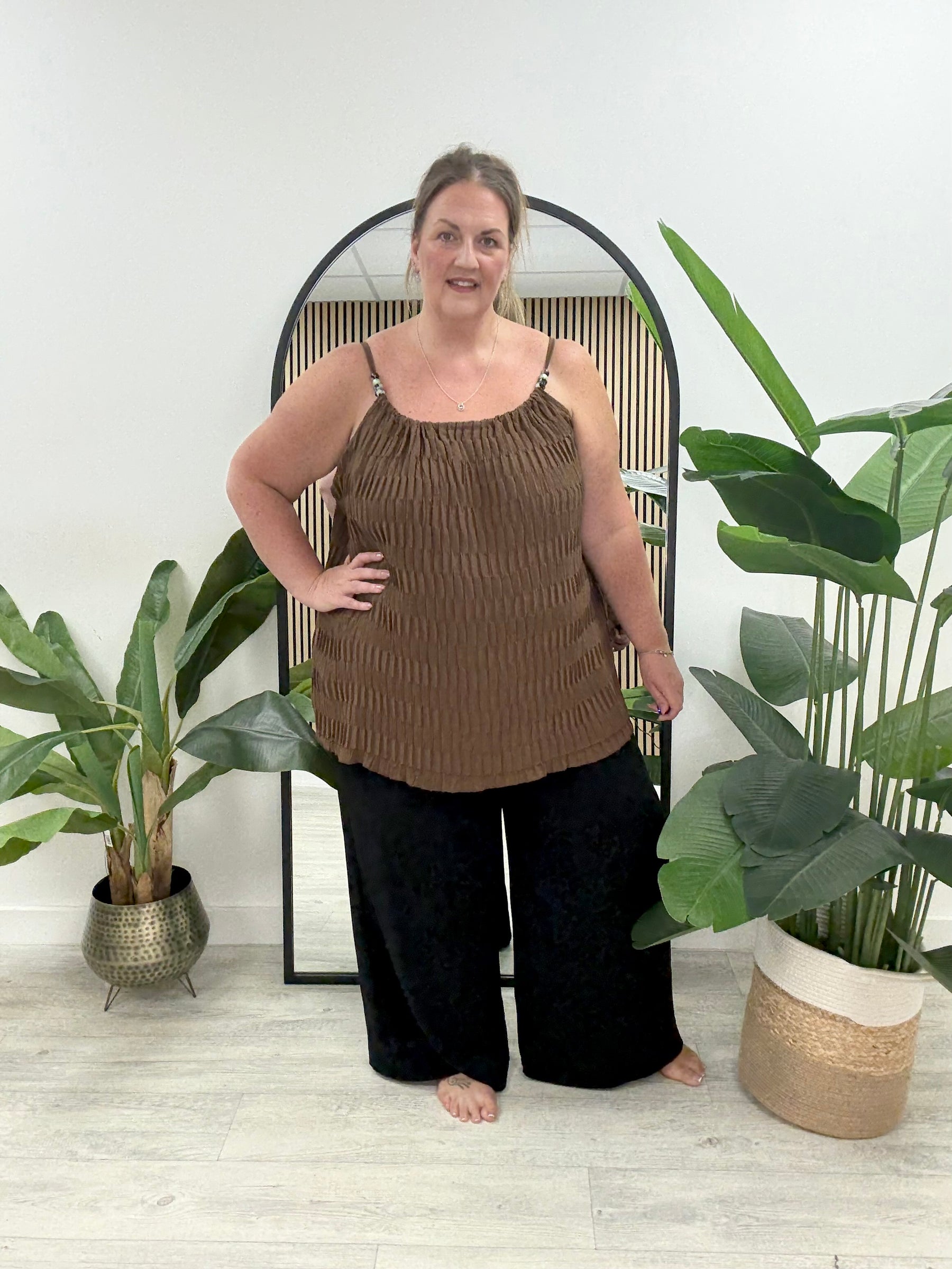 The Ocean Breeze Vest - Chocolate