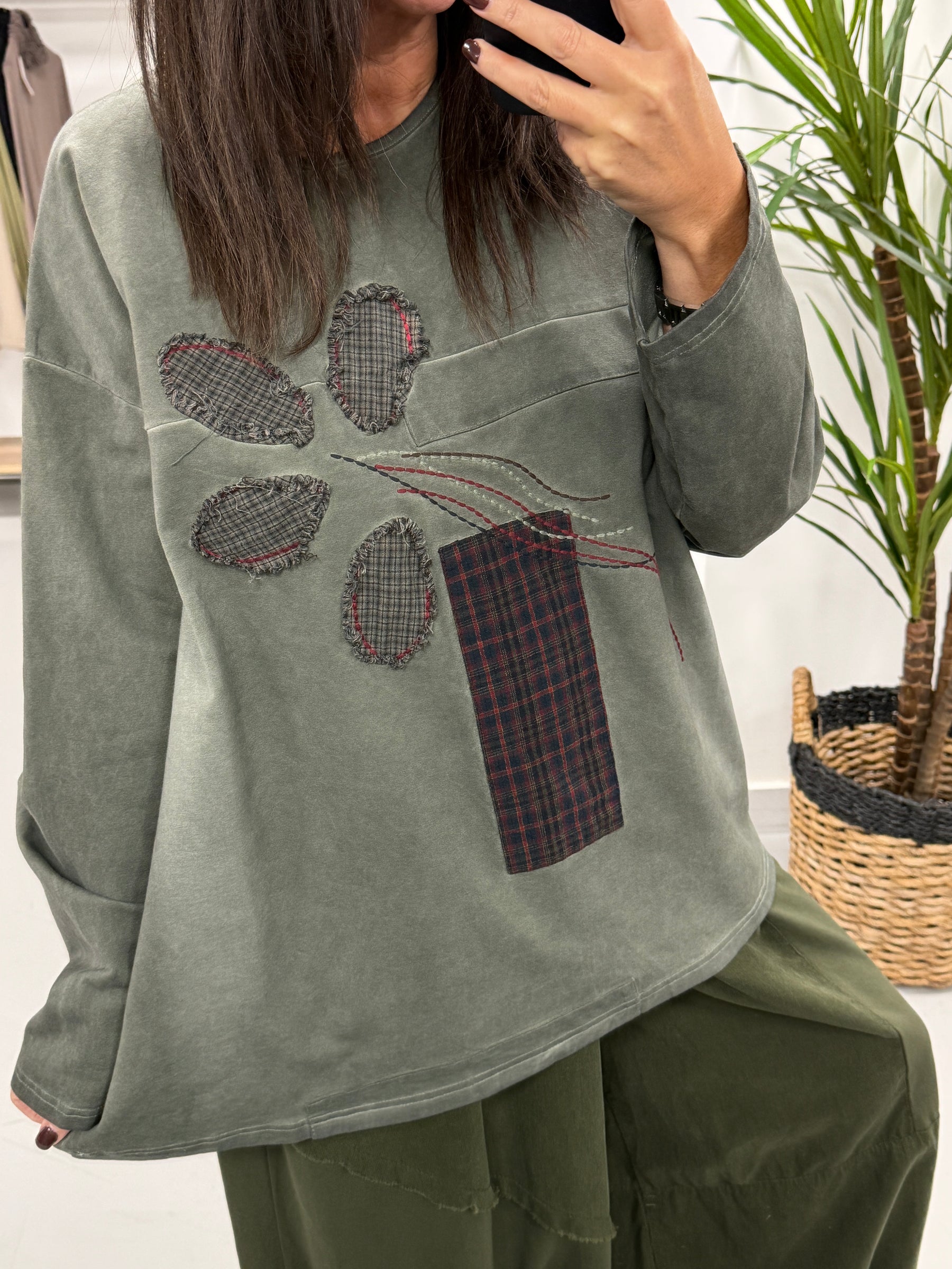 The Check Petal Patch Acid Wash Jersey - Khaki