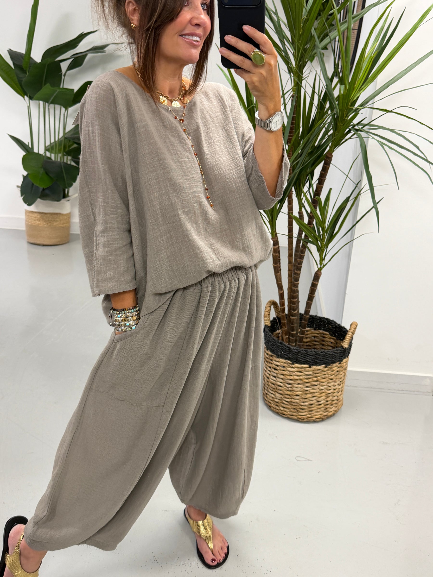 Cropped Sahara Balloon Pants - Taupe