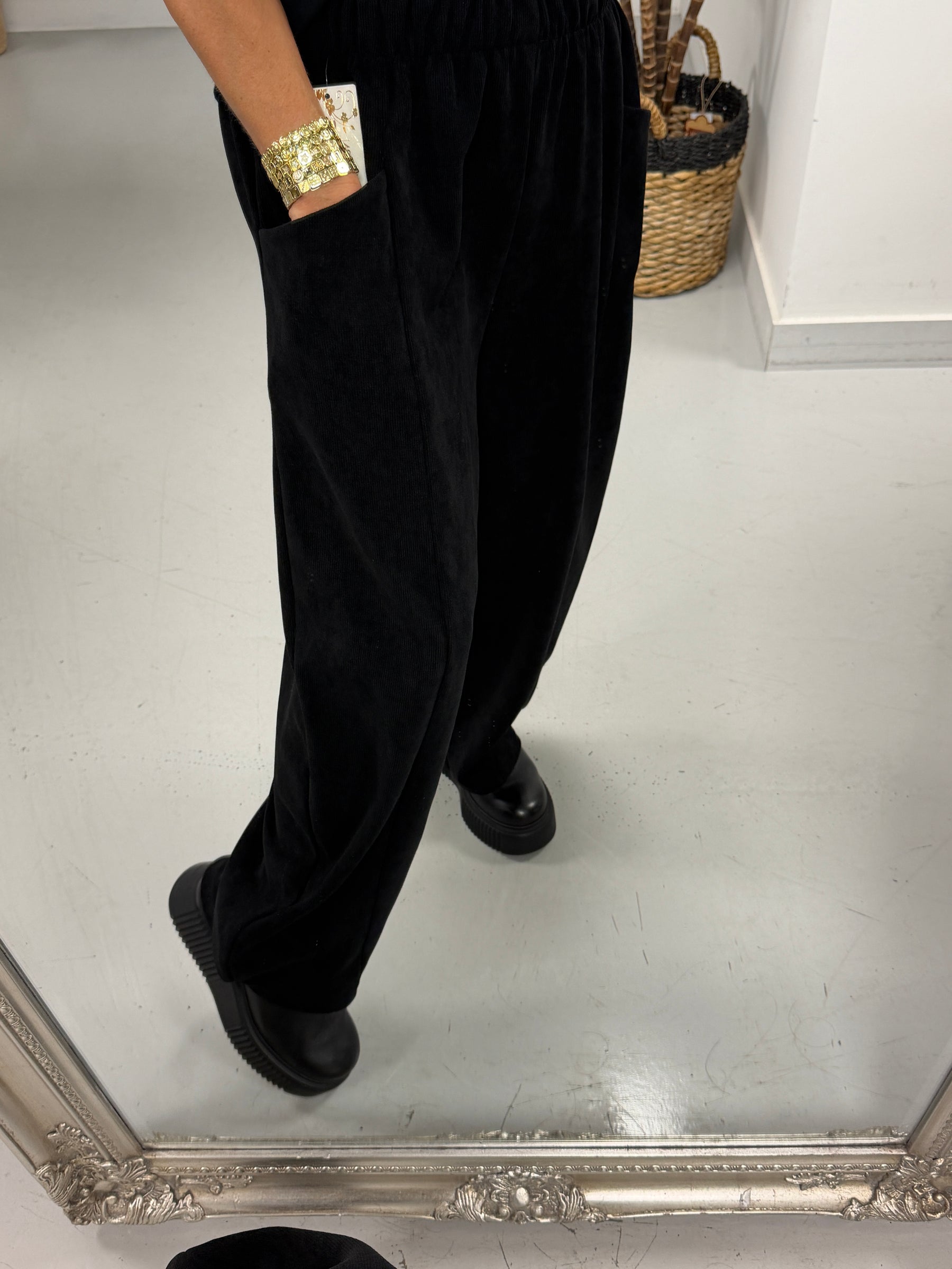 The Charleston Cord Pocket Barrel Trousers - Black (Size 12-18)