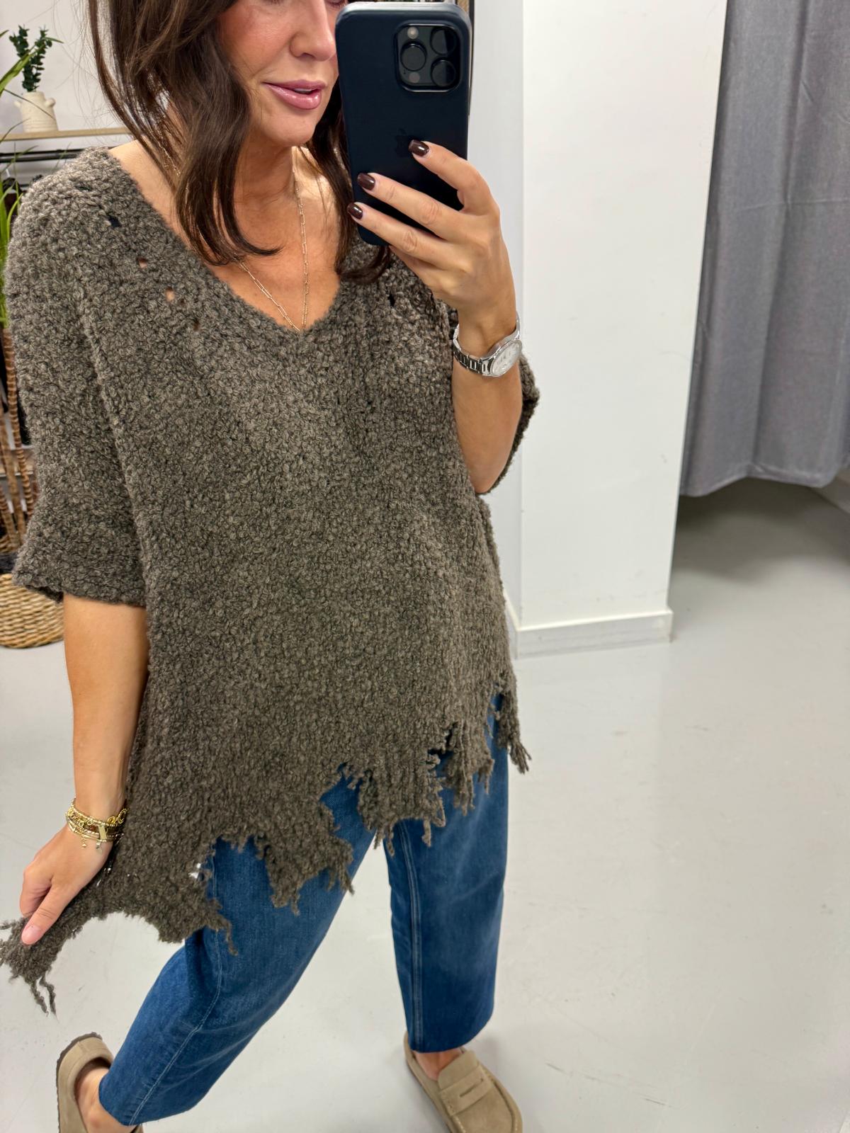 The Edgey Popcorn knit - Pebble