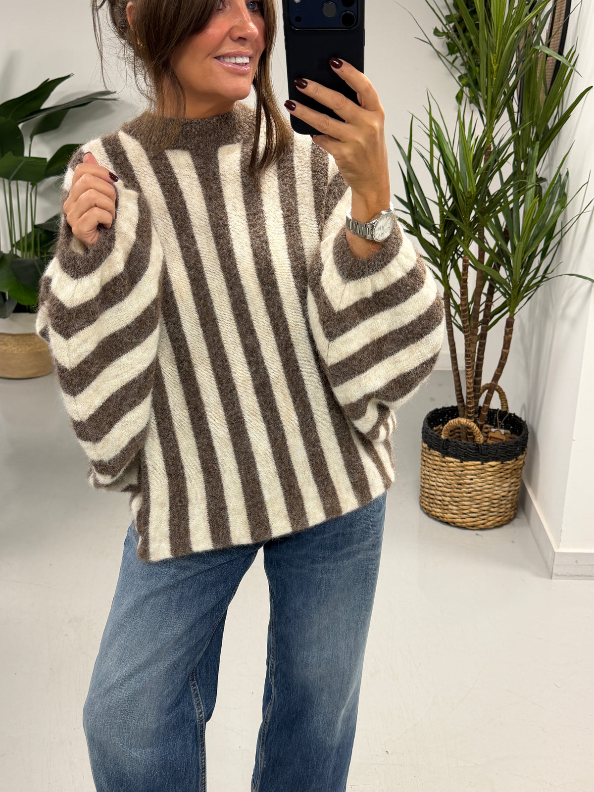 The Muse Chunky Sleeve Knit - Mocha/Cream  (Size 10-18)