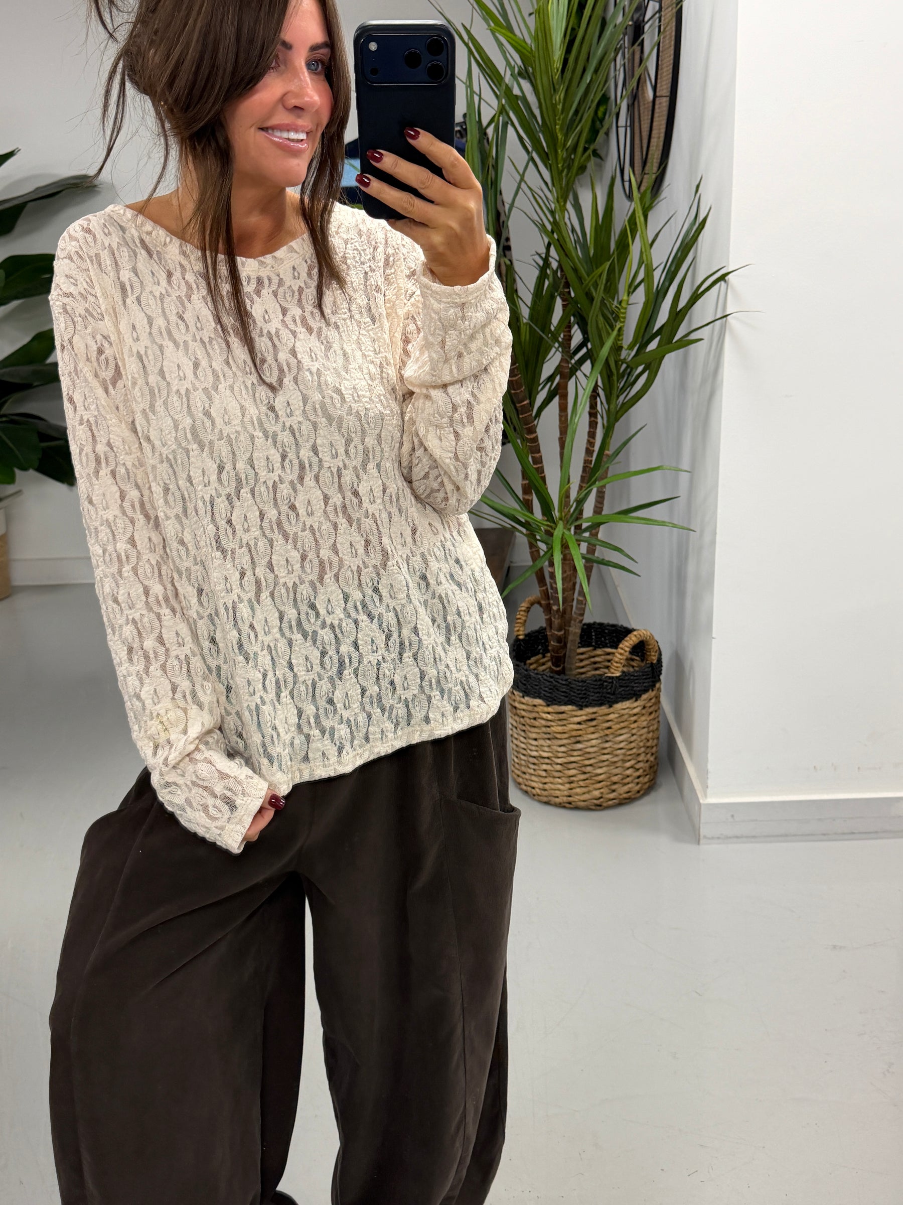 The Lace Mesh - Antique Cream  (Size 12-18)