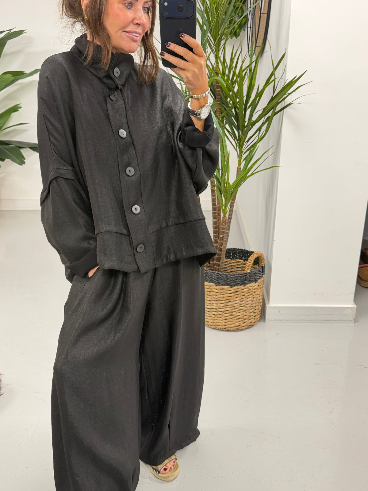 I.D Arizona Button Jacket - Black