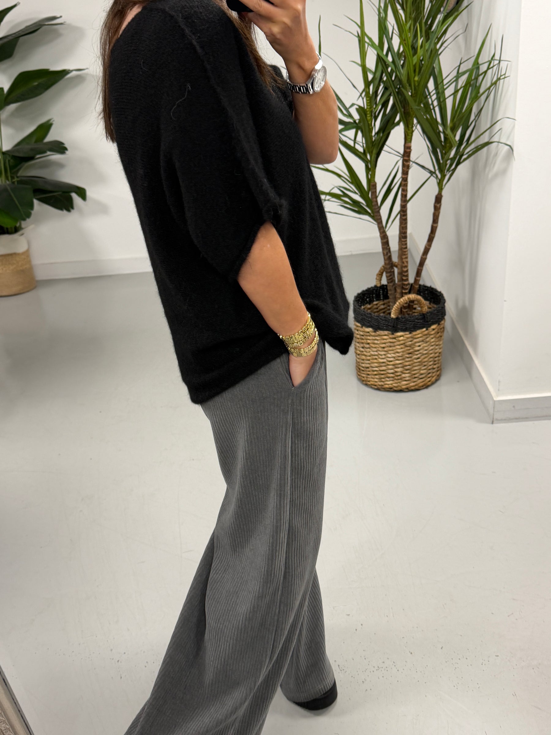 Sofia Soft Knit Crop Sleeve Knit Jumper - Black (Size 10-16)