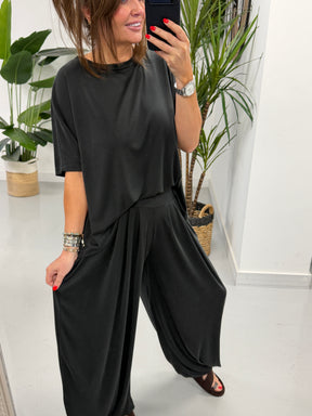 The Weekend Slouch Set - Black