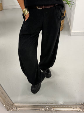 The Cambridge Cord Barrel Trousers - Black (Size 10-14)