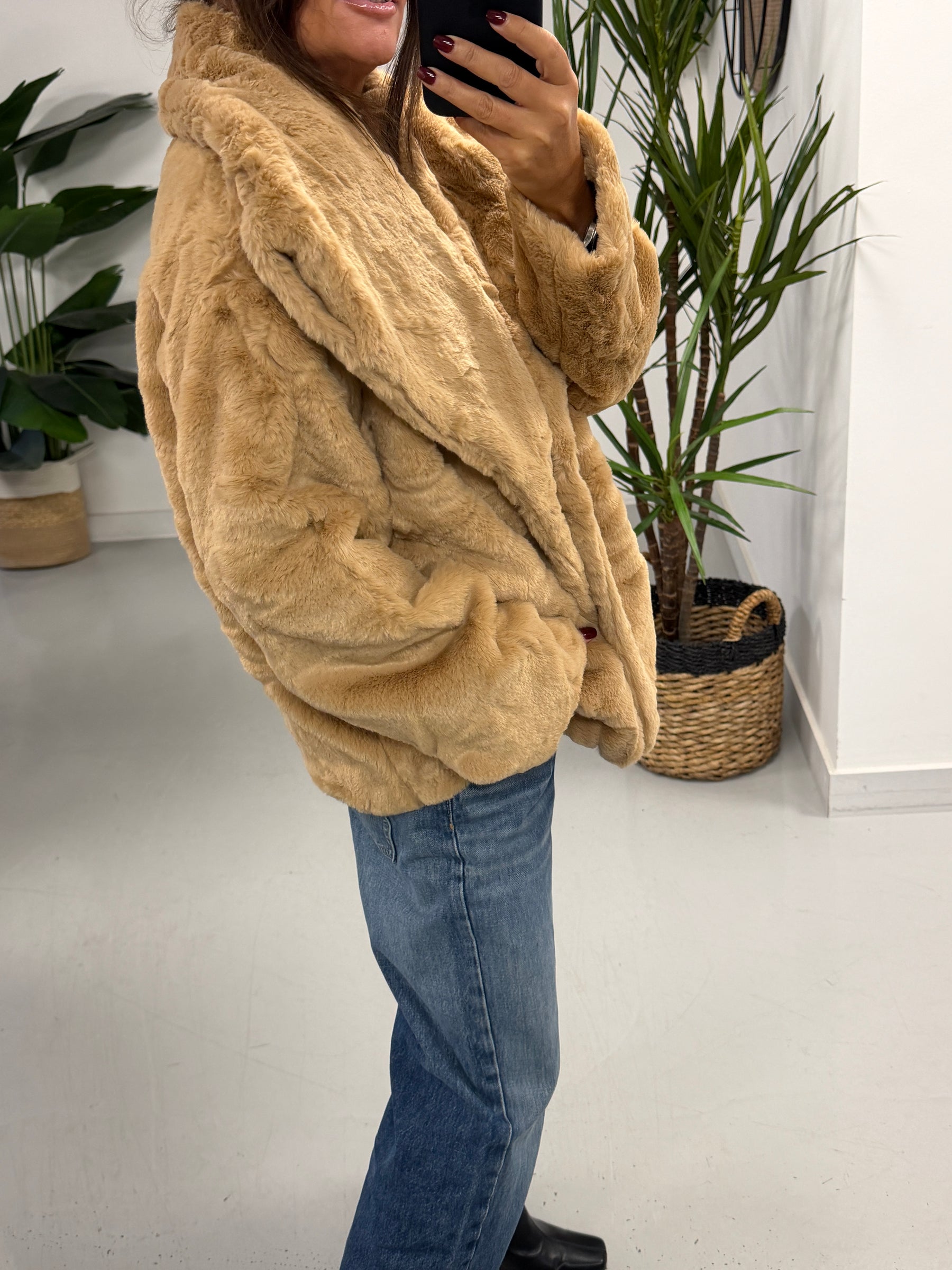 The Safron Faux Fur Coat - Camel (12-18)