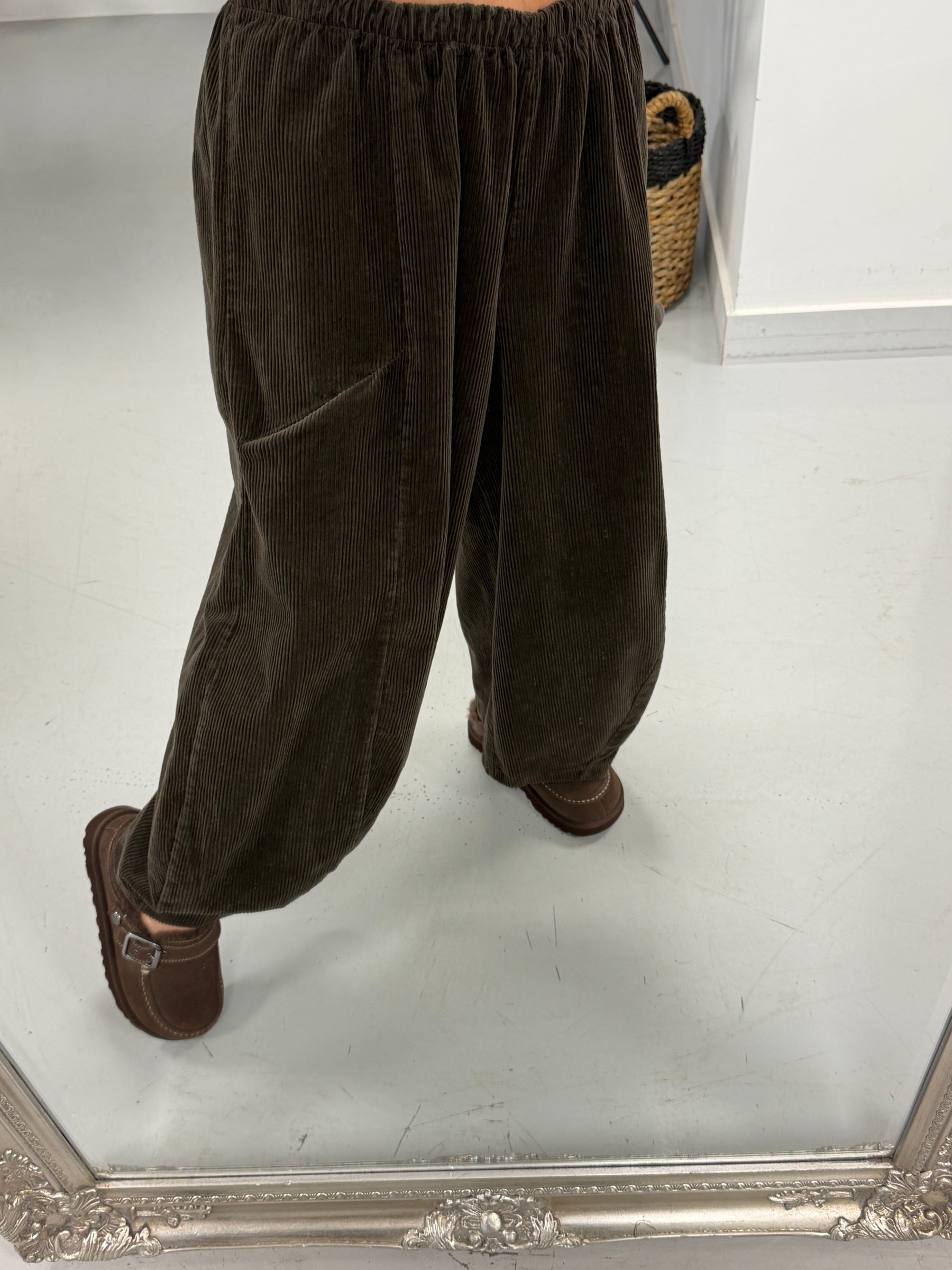 Cord Front Pocket Barrel Trousers - Chocolate (Size 14-18)