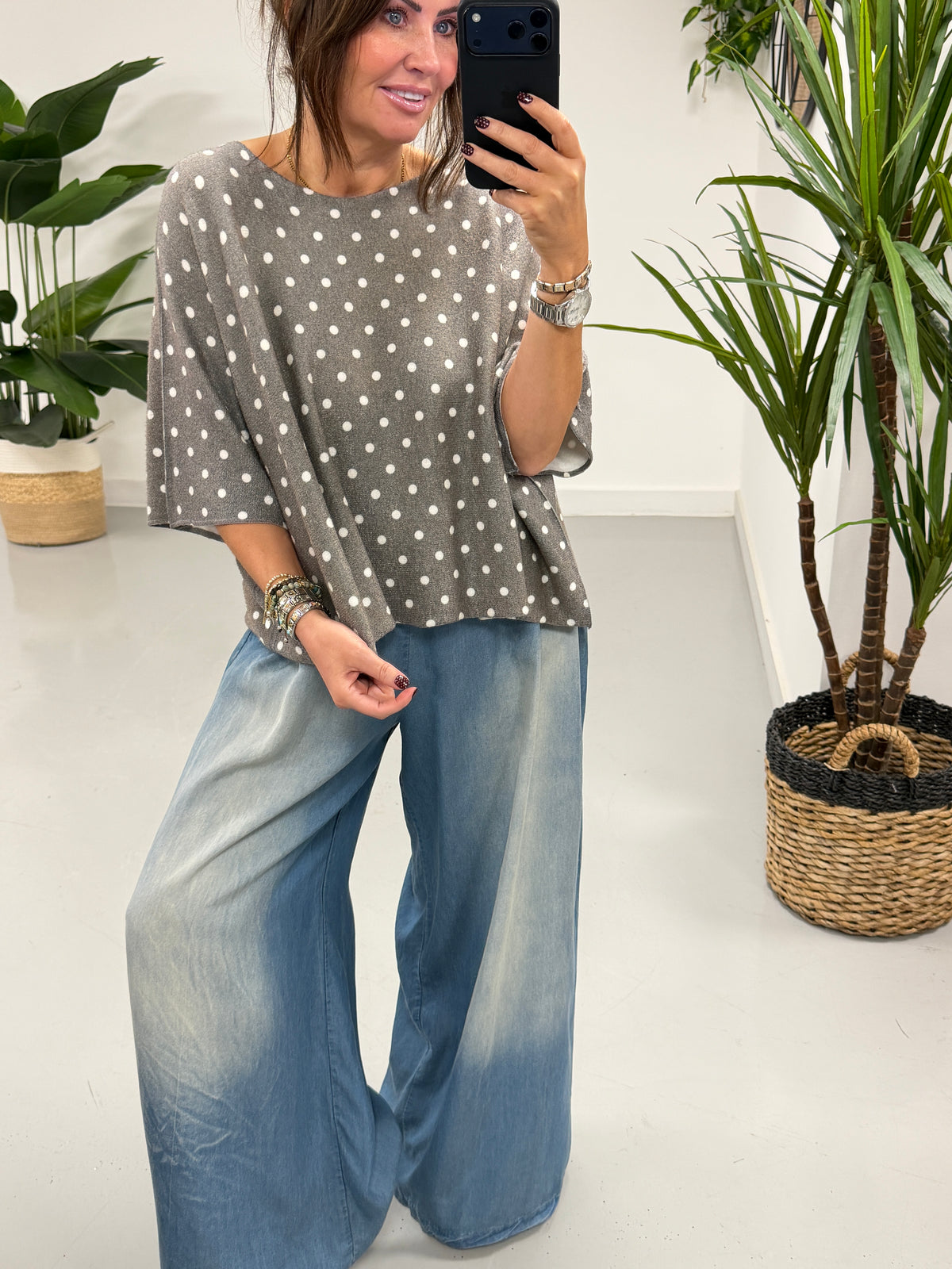 Spot the Gracie - Charcoal