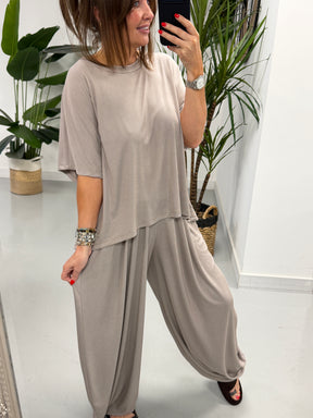 The Weekend Slouch Set - Pebble