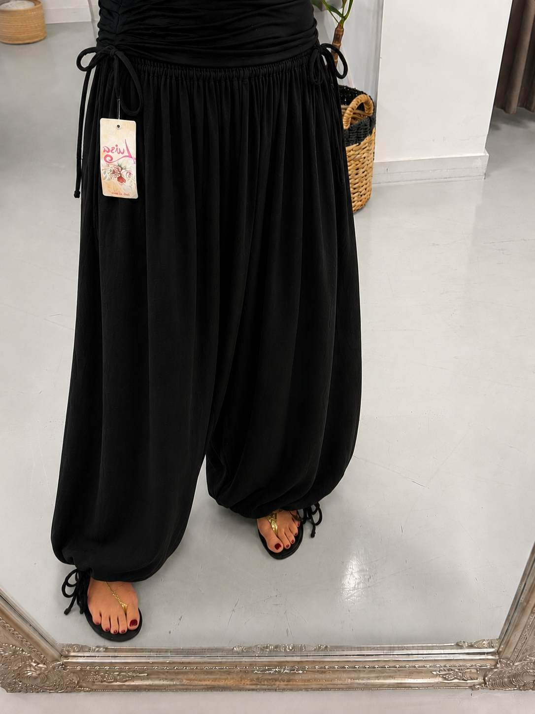 The Crinkle Side Tie Balloon Trousers - Black