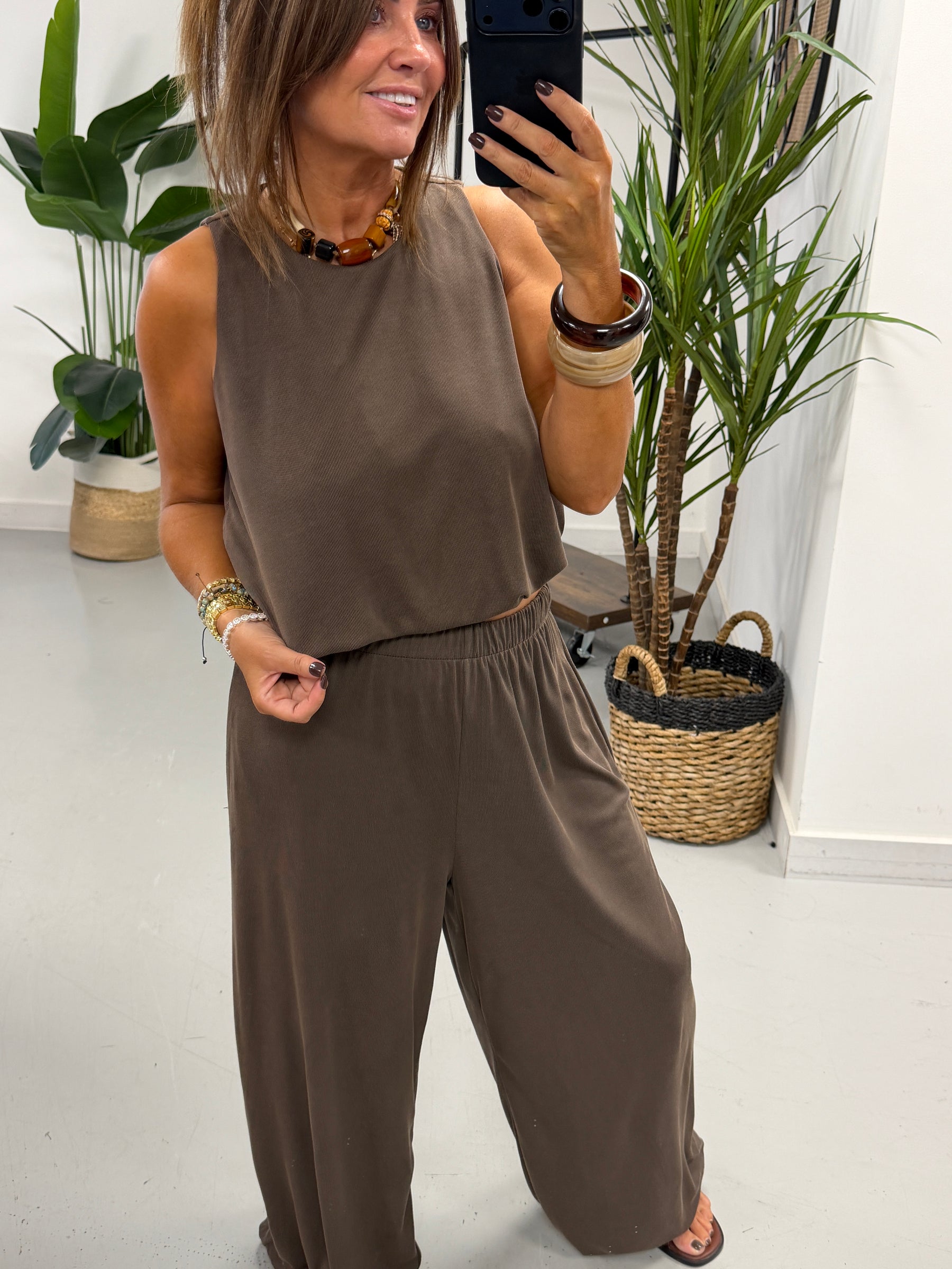 The Weekend Slouch Balloon Set - Chocolate