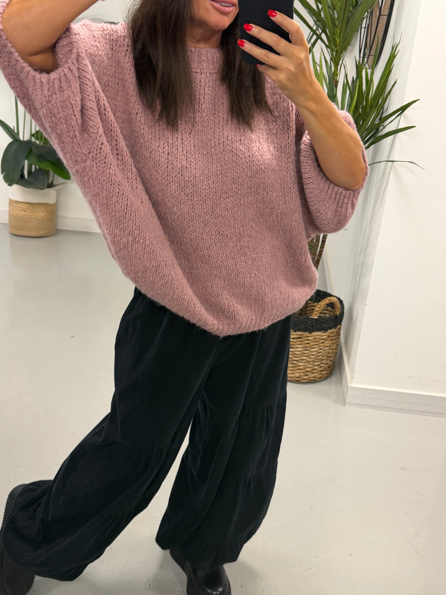 The Rustic Crop Sleeve Knit - Mauve