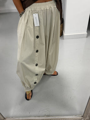 The Button Barrel Trouser - Stone