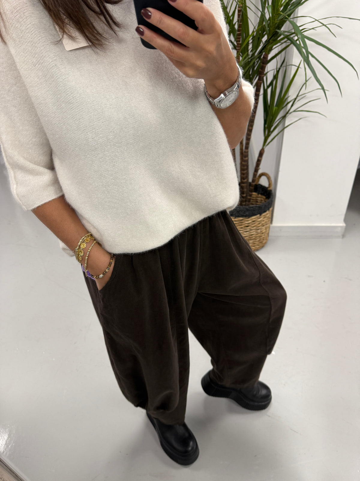 The Orla Needlecord Tapered Joggers - Chocolate
