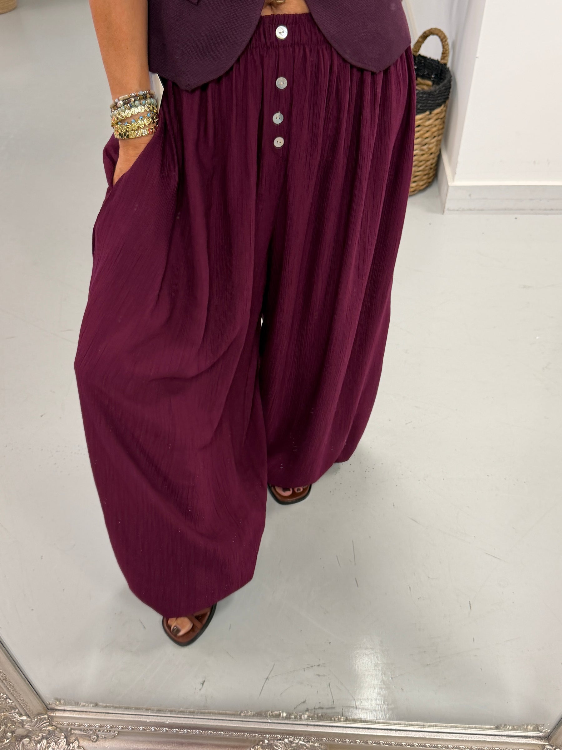 Button Crinkle Balloon Trousers - Wine