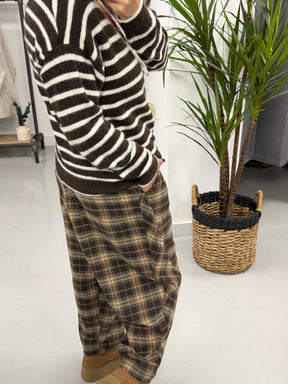 Premium Stripe Bow Knit  - Chocolate/Cream