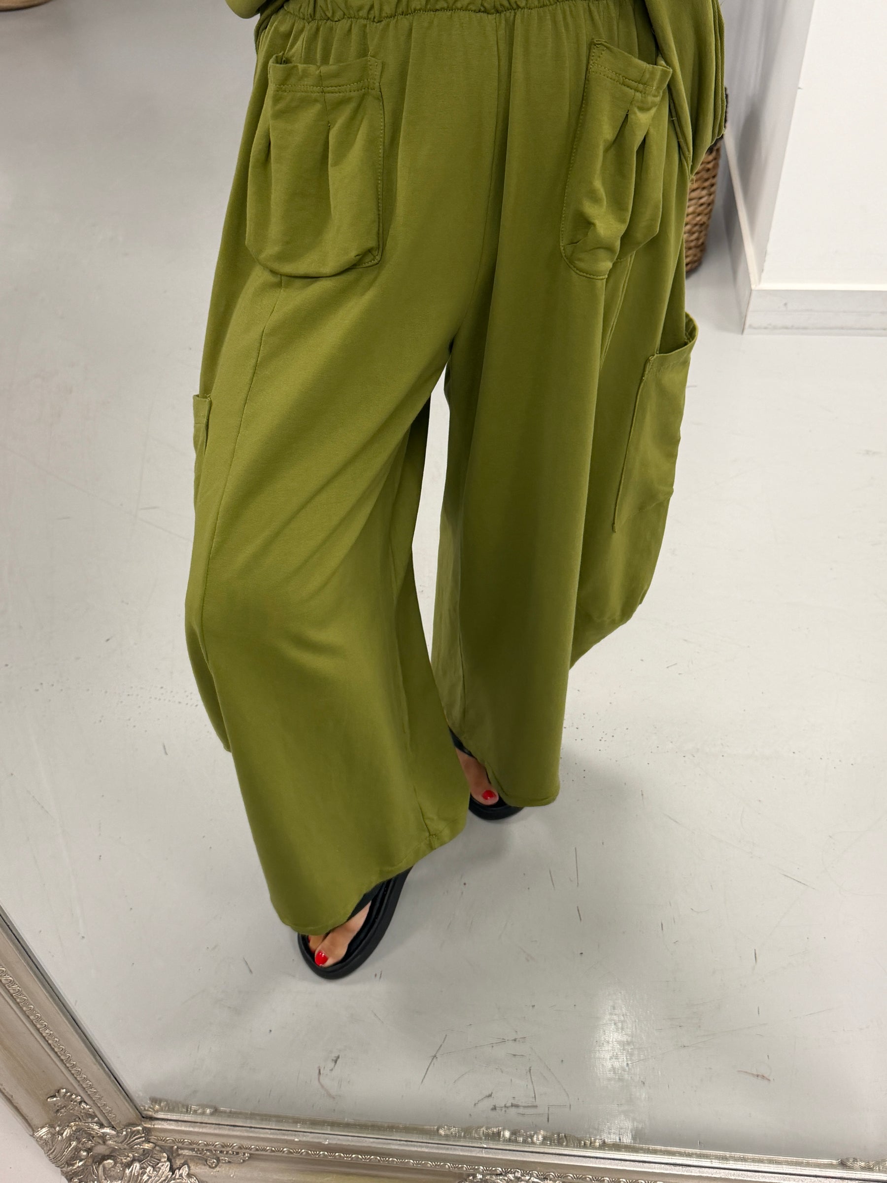 The Freestyle UTB Utility Barrel Joggers - Olive Green