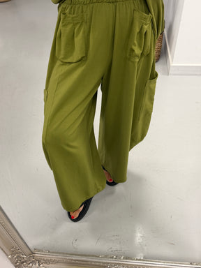 The Freestyle UTB Utility Barrel Joggers - Olive Green