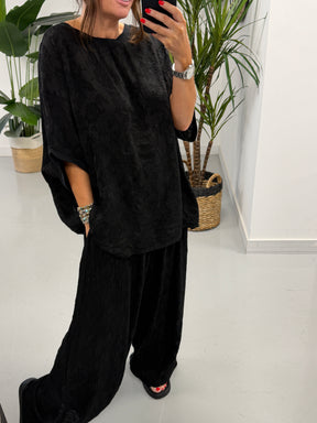 PRE ORDER The Aspen Textured Tunic - Black