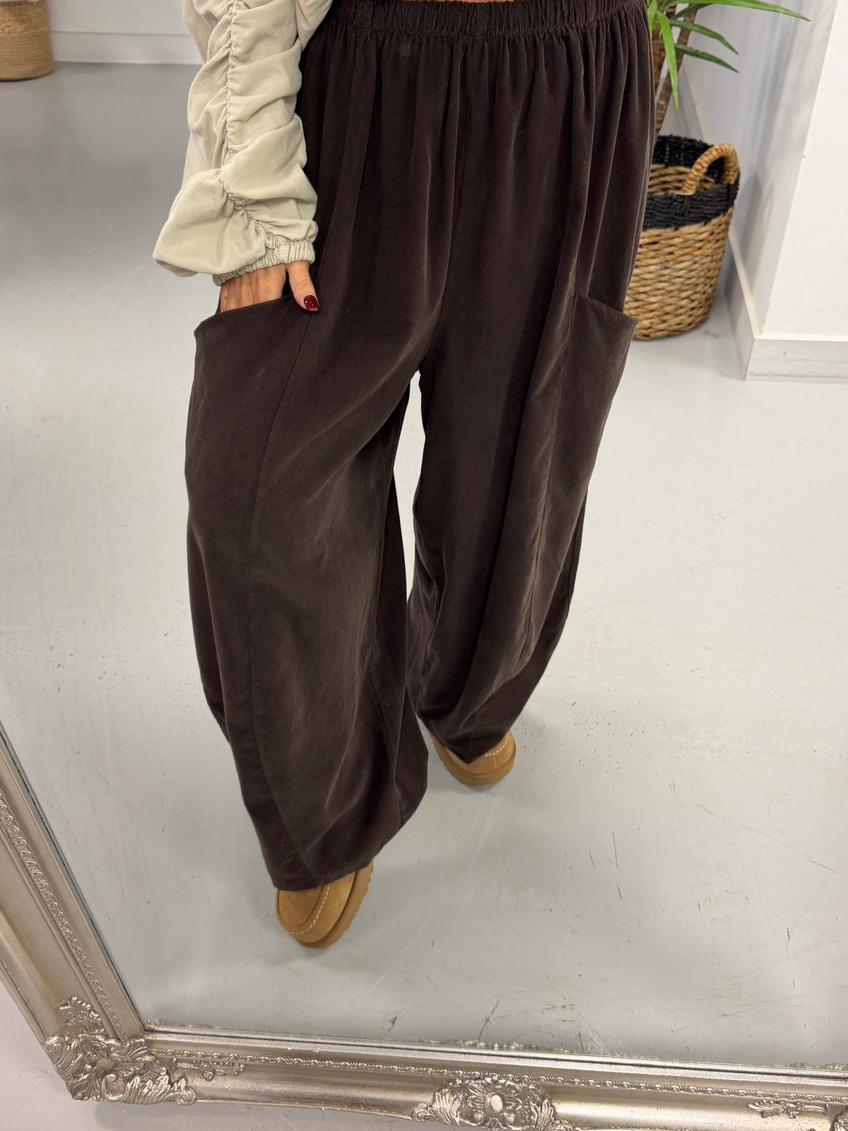 The Barrel Pocket Needlecord Joggers - Chocolate (Size 10-18)