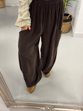 The Barrel Pocket Needlecord Joggers - Chocolate (Size 10-18)