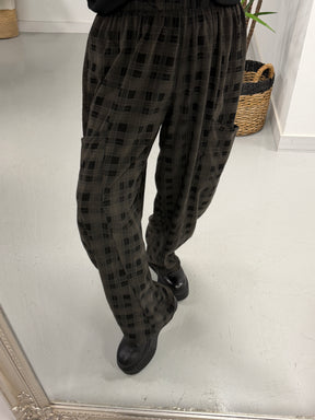 The Plaid Barrel Needlecord Joggers - Chocolate/Black  (Size 12-18)