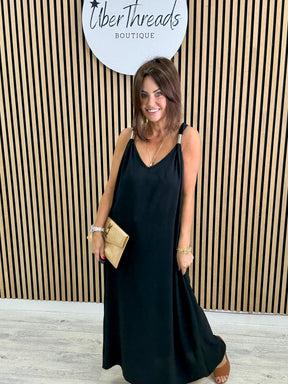 The Spring Shoulder Maxi - Black