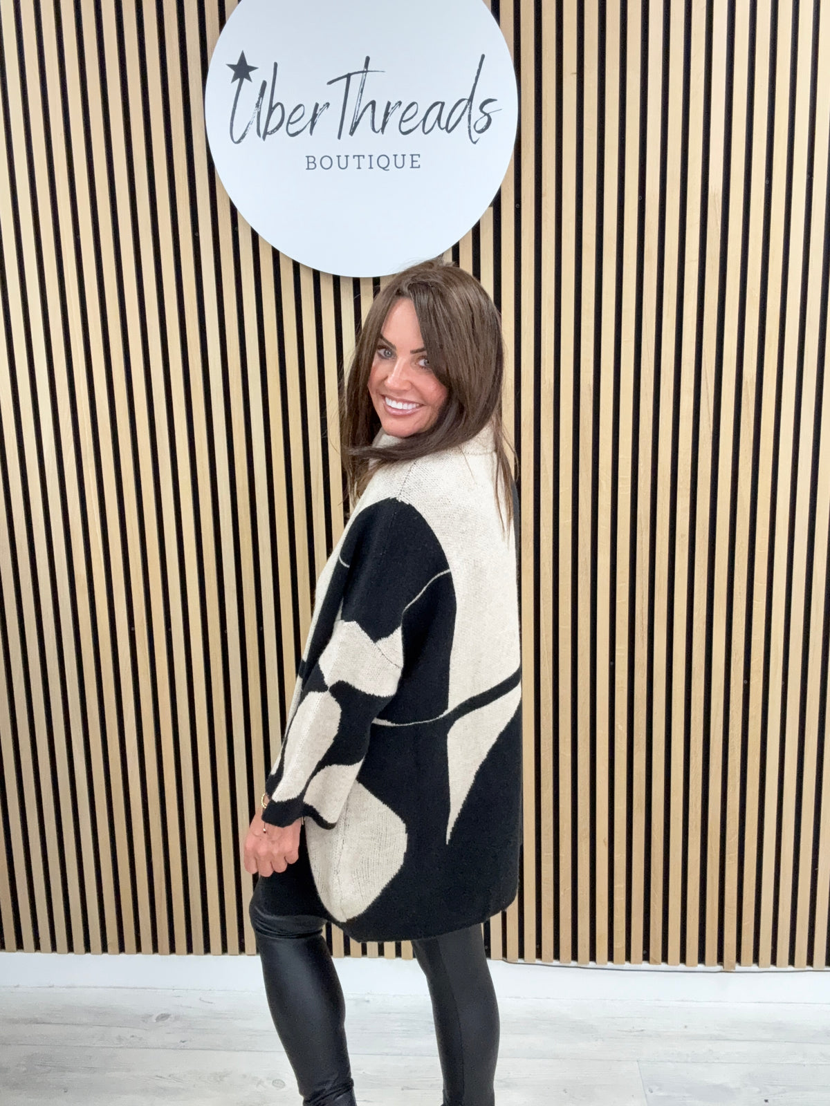 The Zip Up Abstract Soft Knit - Black/Oatmeal