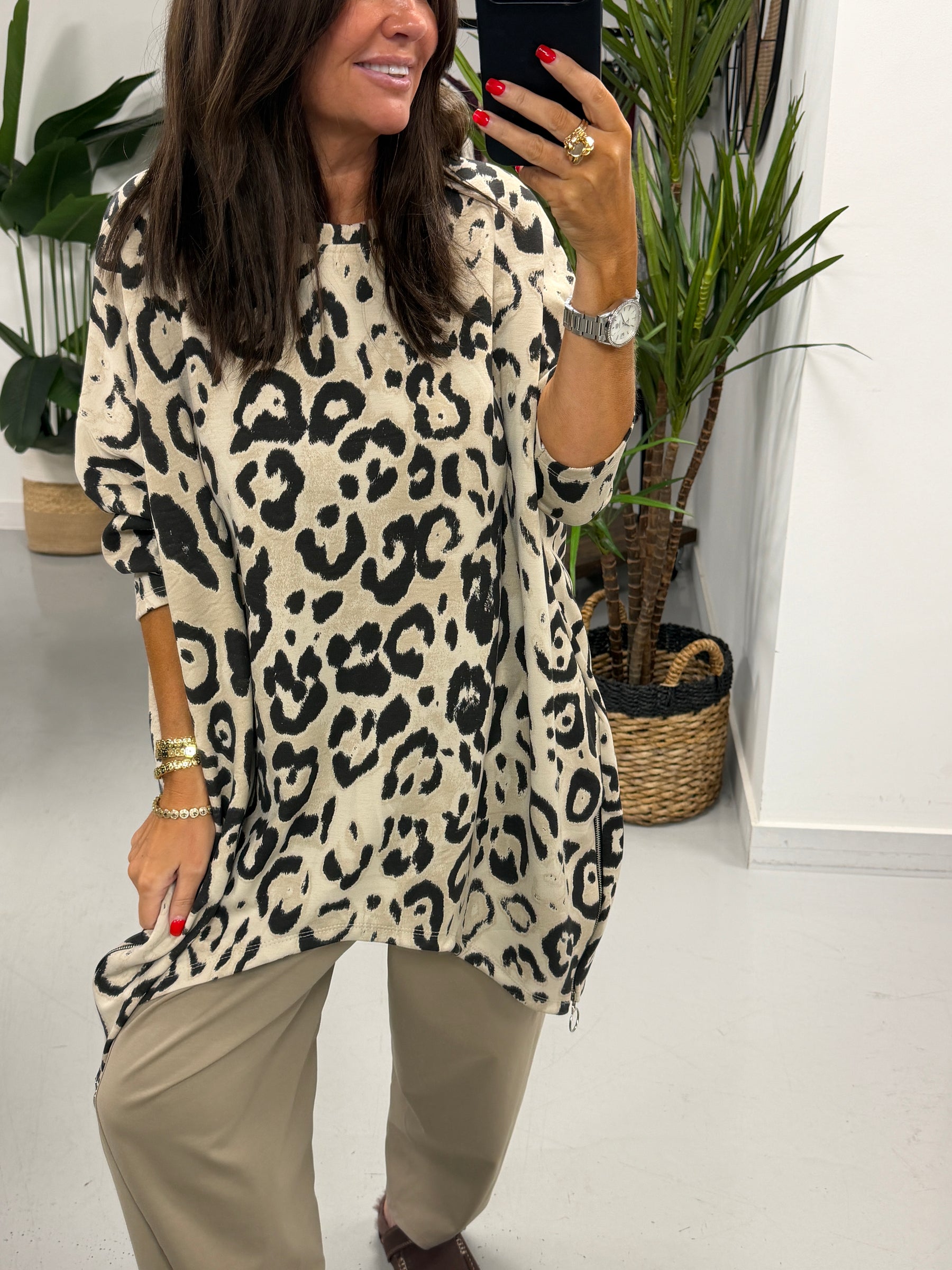 The Animal Dipped Hem - Taupe