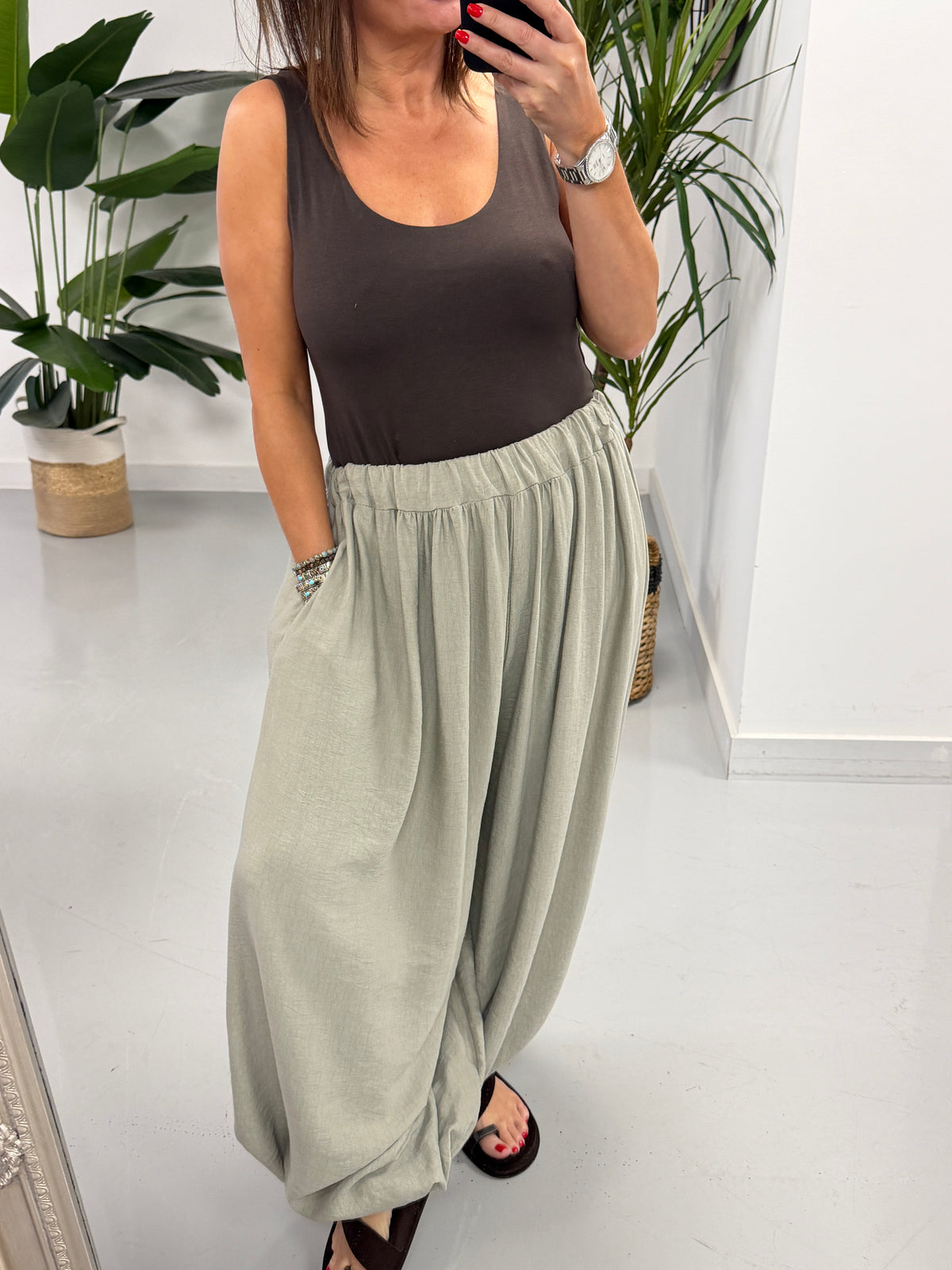 The Siena Balloon Trousers - Pebble
