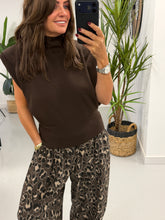 Chelsea Statement Shoulder - Chocolate